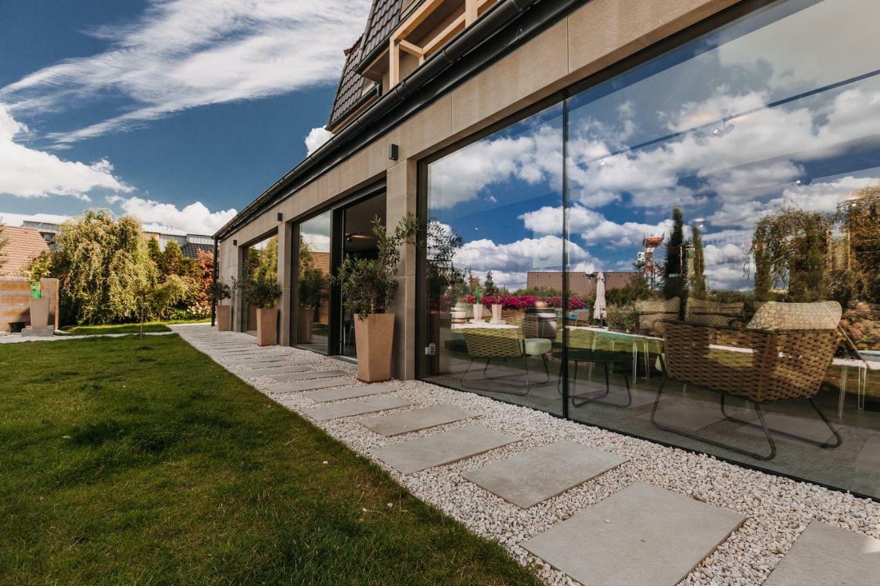 Villa Bricola - Boutique Apartments Karlowe Wary Zewnętrze zdjęcie